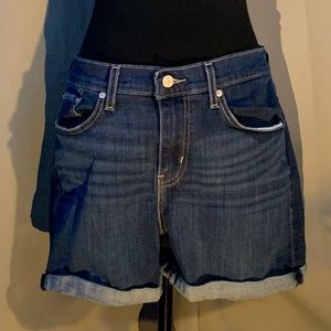 LEVIS Women's mid-length denim shorts